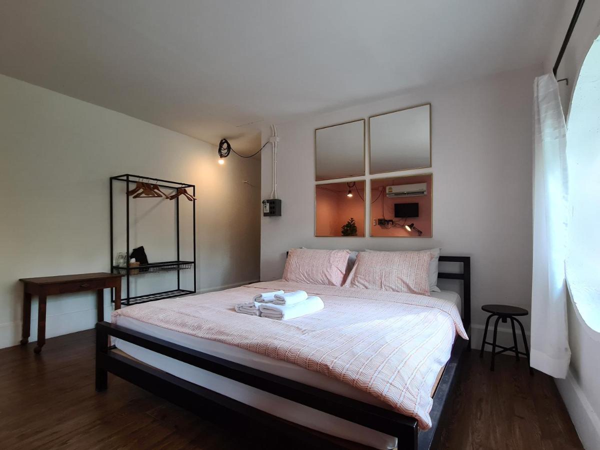 Bangsaen Hand Hotel מראה חיצוני תמונה