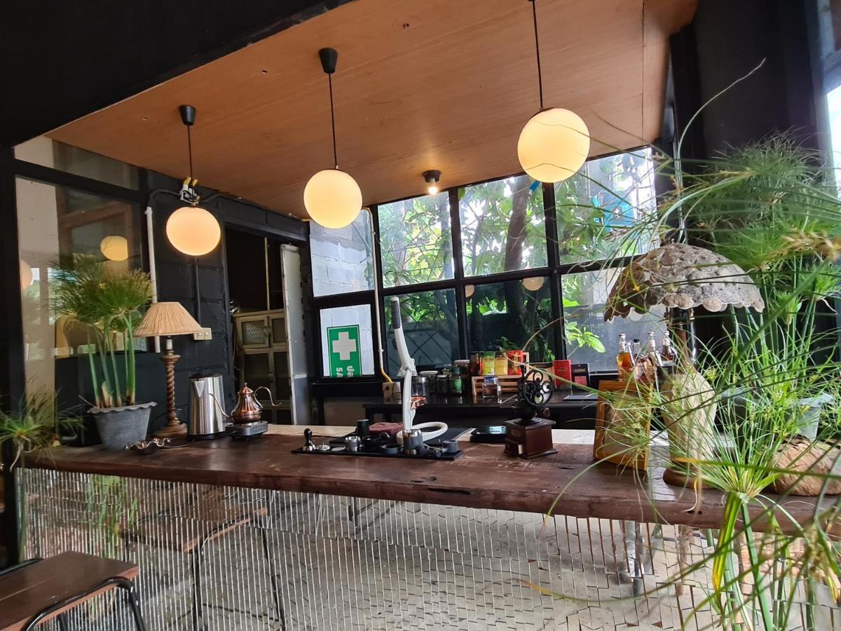 Bangsaen Hand Hotel מראה חיצוני תמונה